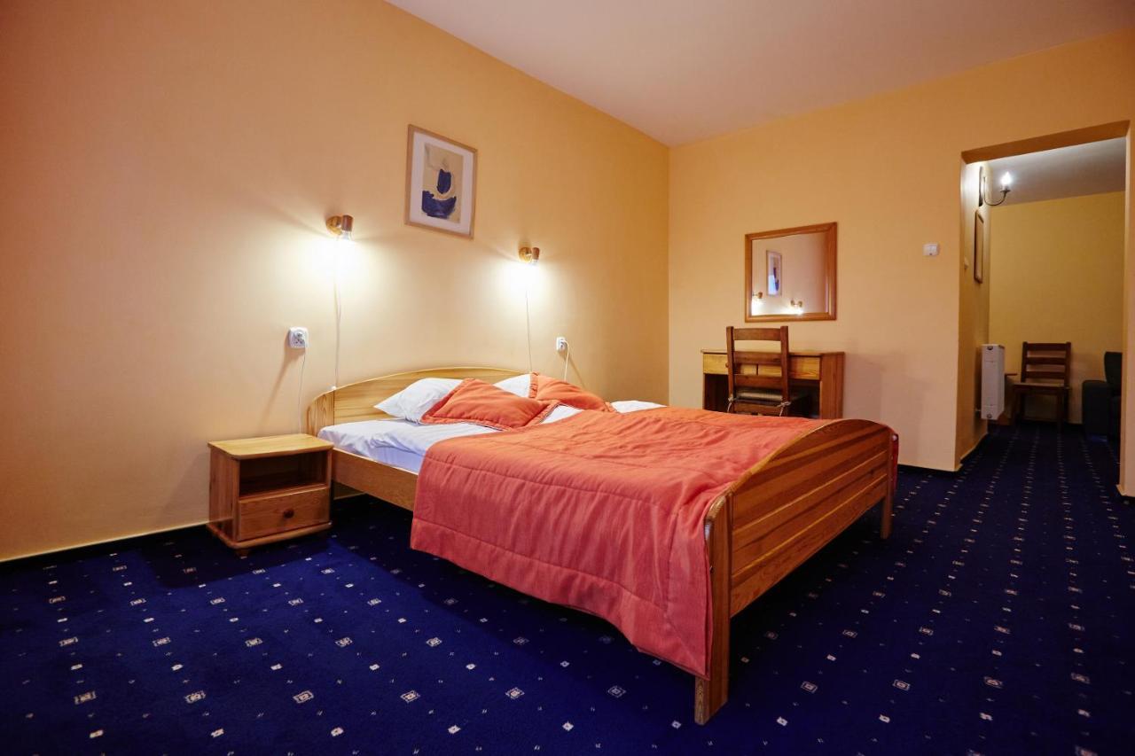 Osrodek Wypoczynkowy Koziol Hotel Kolno  Kültér fotó